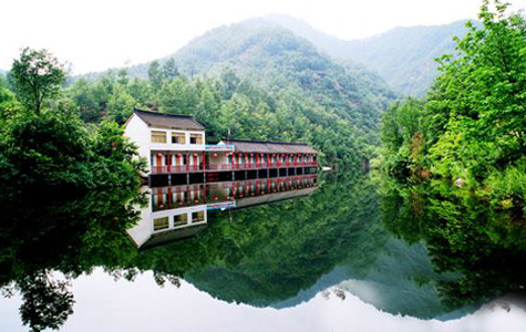 尧山-好运谷二日游不出省就能看华山之险,峨嵋之峻,张家界之美,黄山之秀