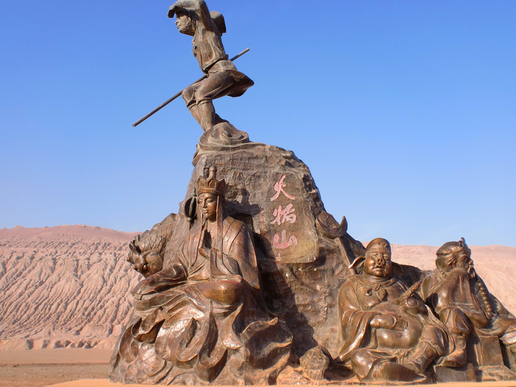 吐鲁番、天山天池、南山牧场双卧七日游体验异国风情、感受几千年的西域历史文化