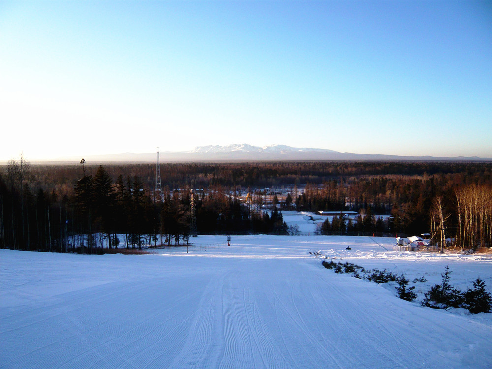 长白山和平滑雪场