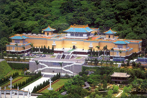 台北故宫-国父纪念馆一日游