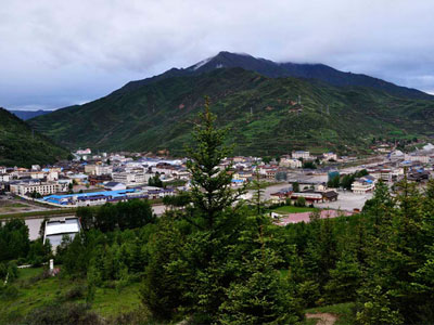 成都-熊猫基地-都江堰-九寨-黄龙双卧七日游（全陪）